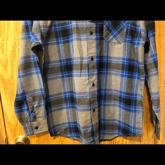 NWT Button Up Shirt DC Trademark Size M (10/12) - Picture 3 of 7